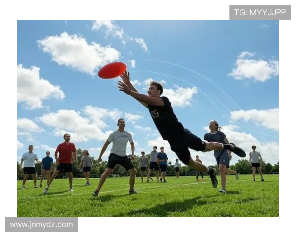 飞盘战术揭秘：杭州飞盘队如何运用快攻策略赢得比赛