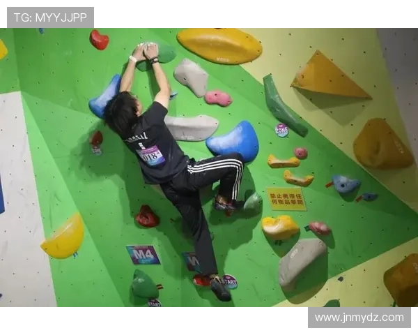 上海极限运动队在世界攀岩锦标赛中的拼搏历程与荣耀时刻揭秘