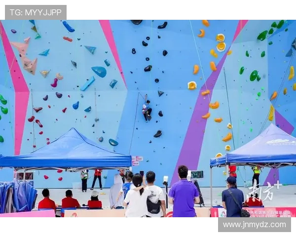 北京攀岩队在极限运动会中的耐力表现分析与点评
